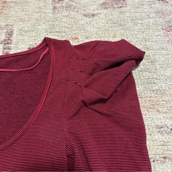 Free People Penelope Red Stripe Puff Sleeve Stretch Knit Top Size Small - Picture 3 of 10